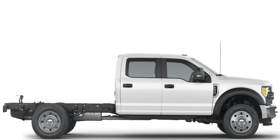 Ford f550 crew cab chassis xlt 04 (7) – Lockhart Automotive