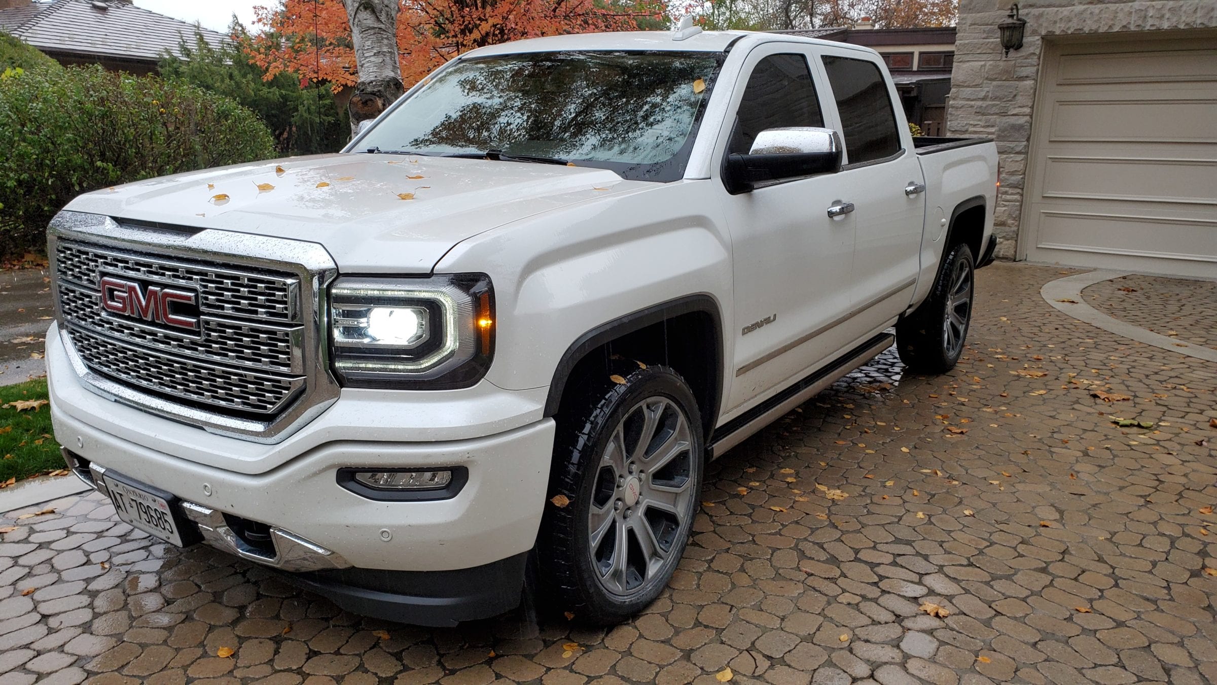 2018 GMC 1500 Denali Crew Cab (10) – Lockhart Automotive